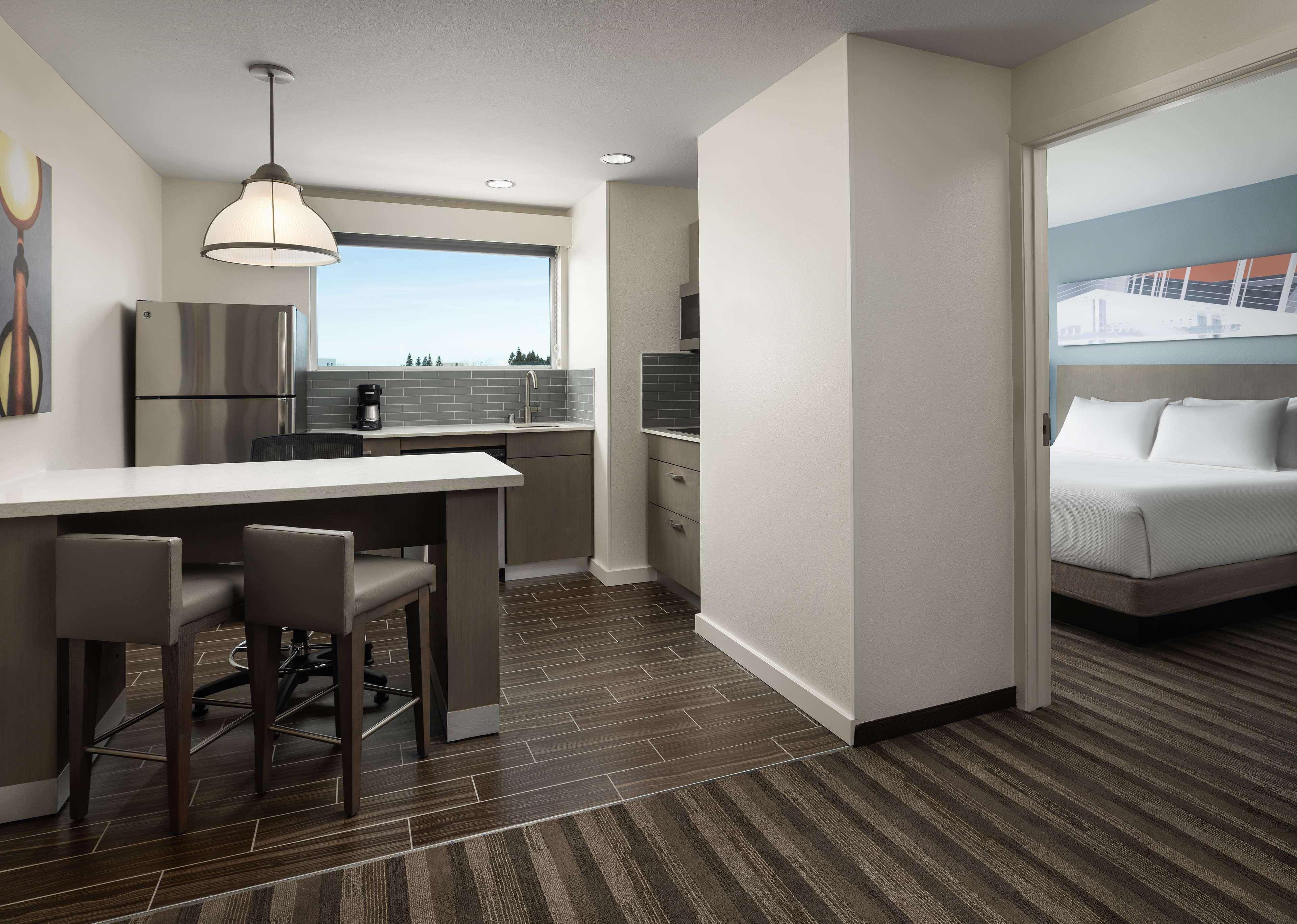 Hyatt House San Jose Airport Hotel Exterior photo